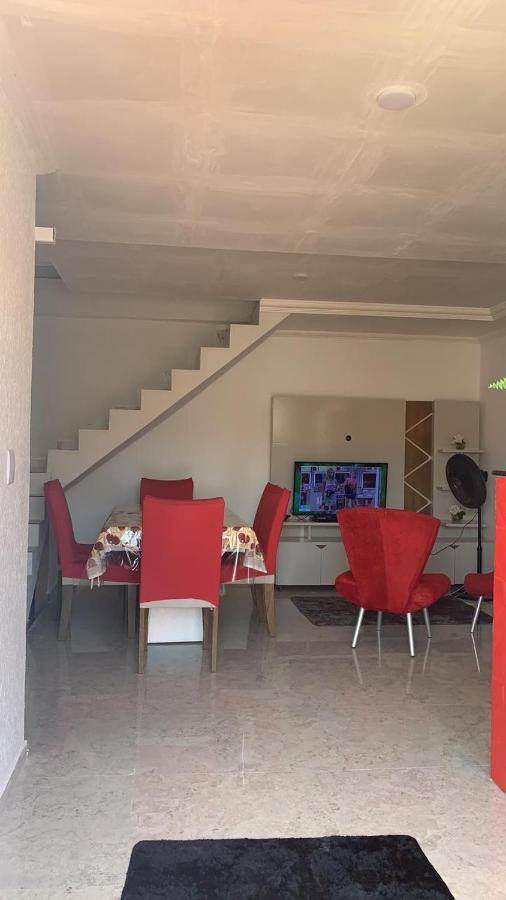 Apartamento Duplex Mobiliado Em São Pedro da Aldeia Kültér fotó